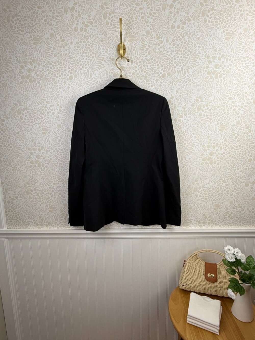 Theory Women’s Black Sheen Tailored Two-Button Blazer – Size -  6 - Picture 4 of 6